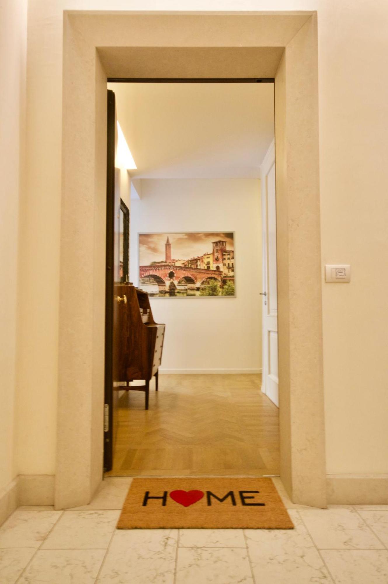 Room Verona Ai Duchi מראה חיצוני תמונה